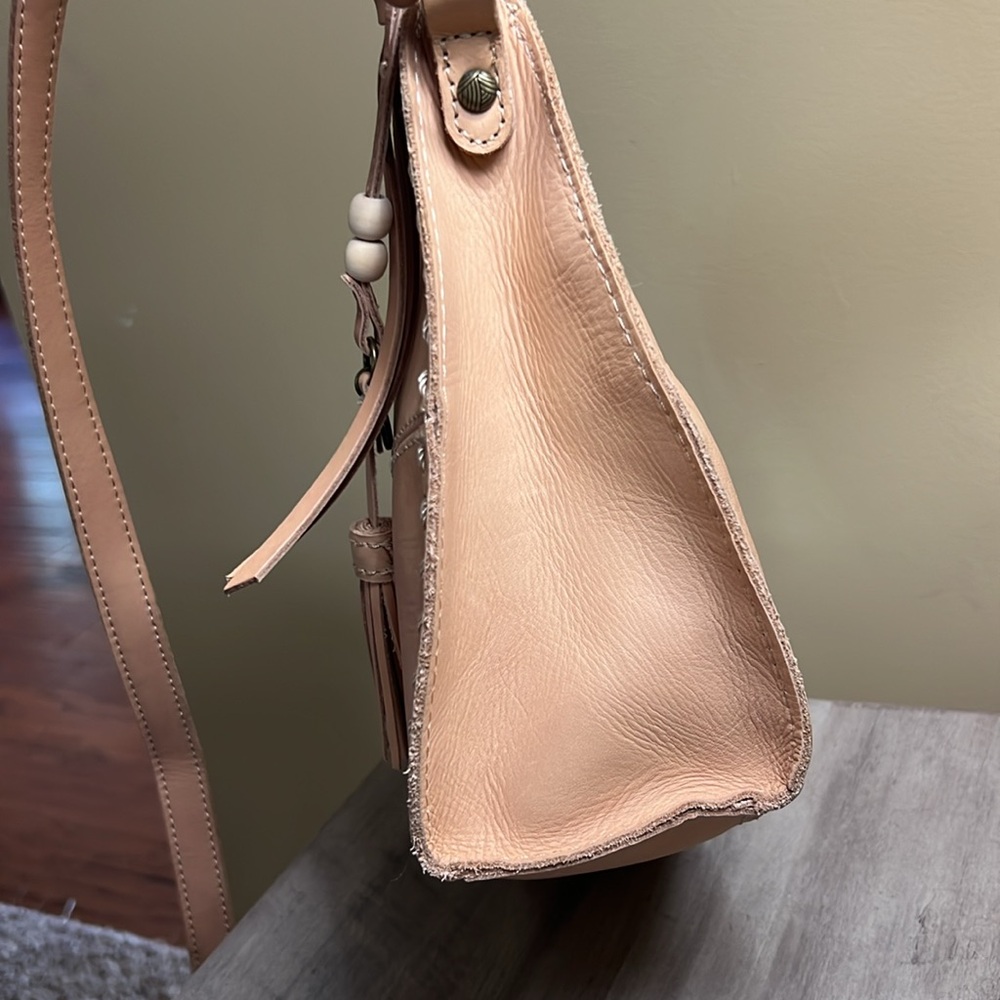 The Sak Tan Leather Crossbody Bag - Picture 6 of 7